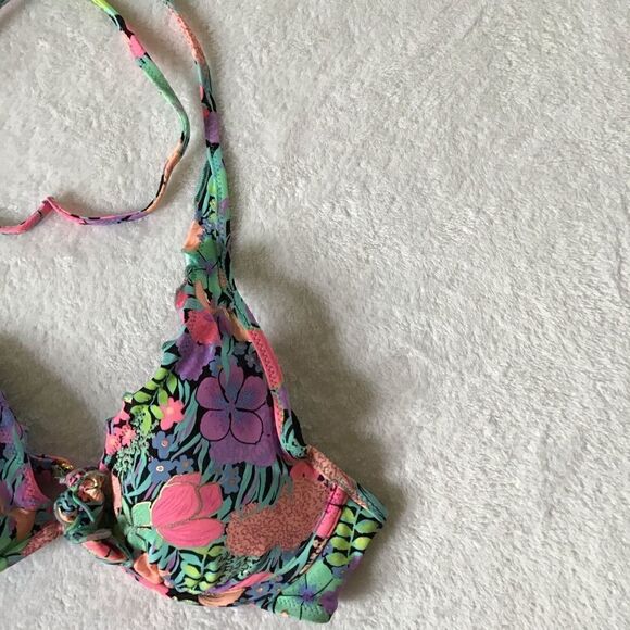 Victoria’s Secret Floral Halter Bikini Top - Picture 3 of 6